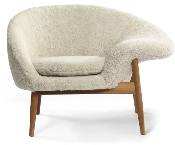 Warm Nordic Fried Egg Højre Lænestol Fåreskind Moonlight
